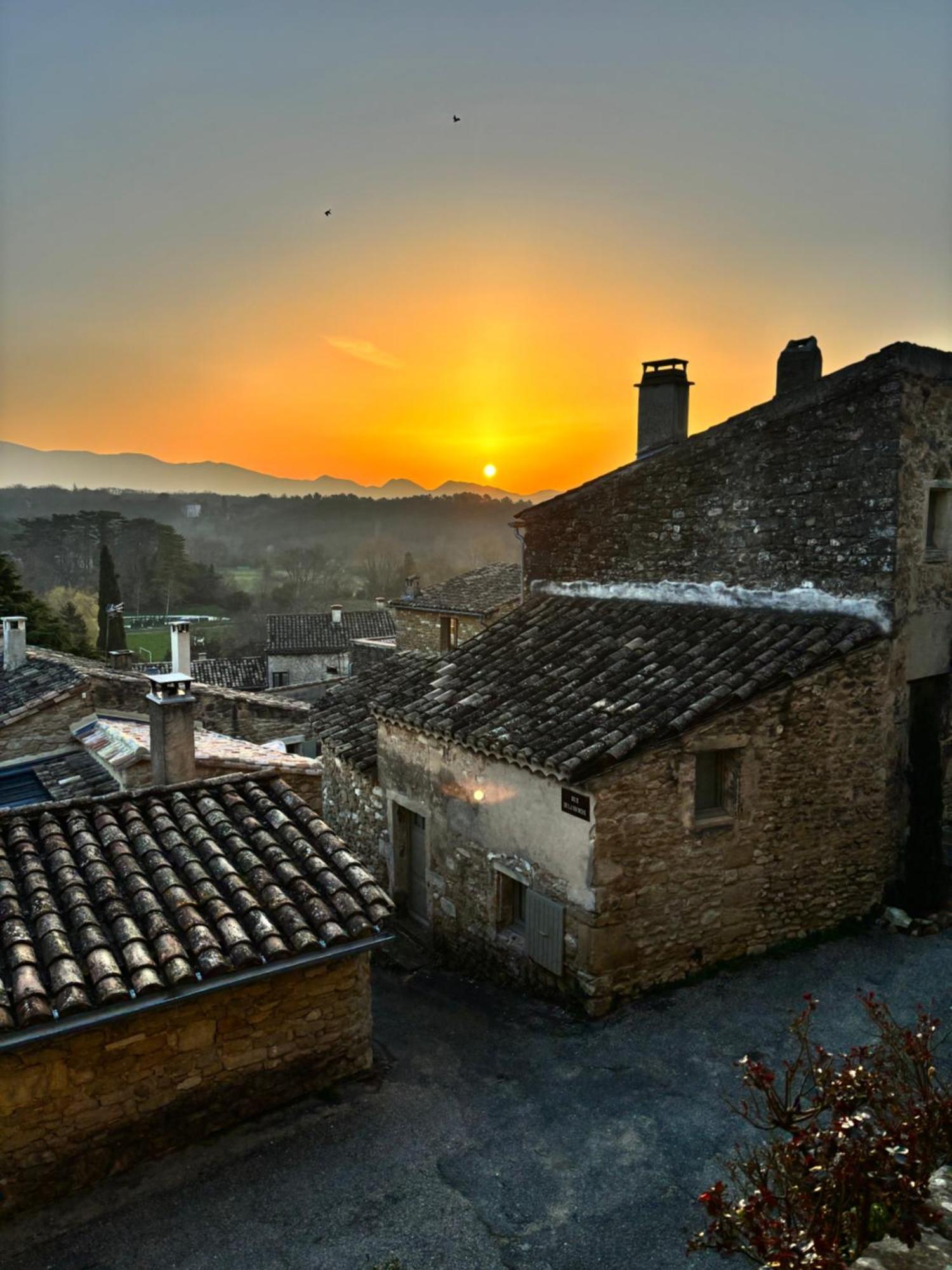 La Vie De Chateau Grignan Exteriör bild
